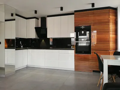 EMline Emanuel Bogusz